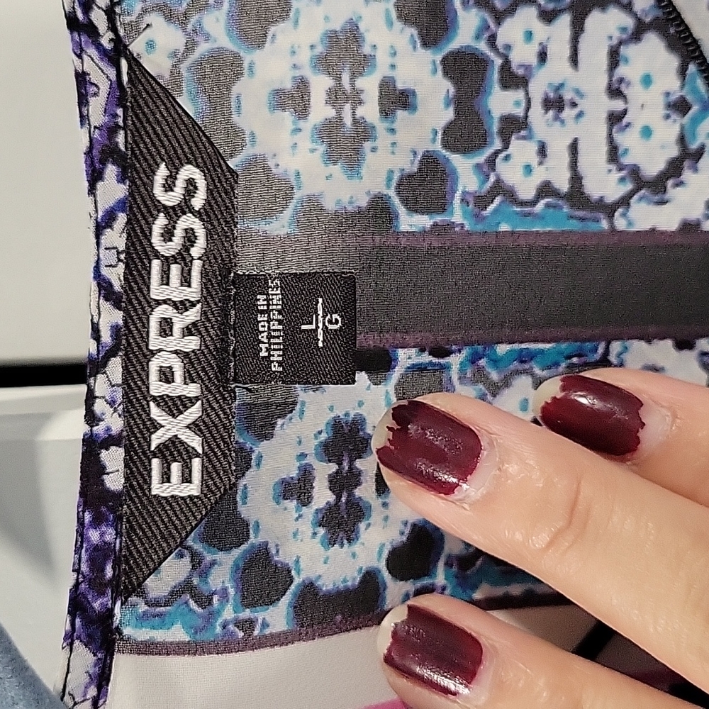 Express Abstract Ikat Print Open Blouse - image 4